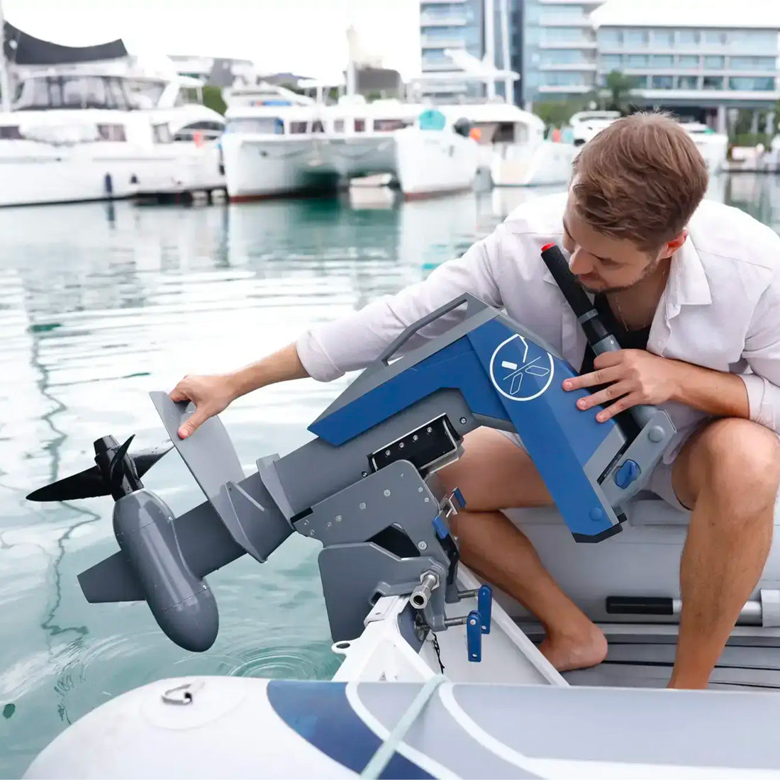 Momentum M-10 Electric Outboard with Battery Package Electric Outboard