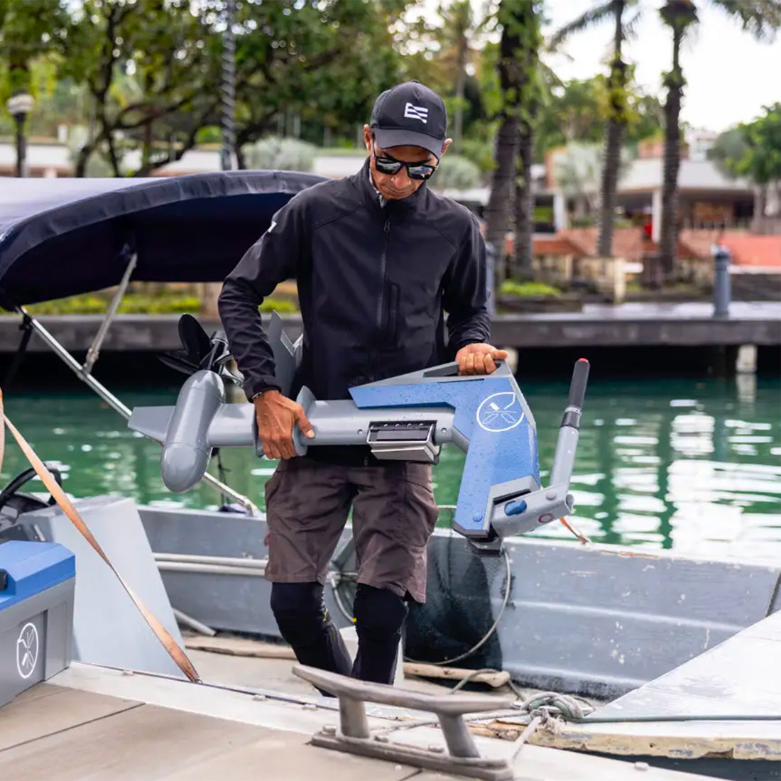 Momentum M-10 Electric Outboard with Battery Package Electric Outboard