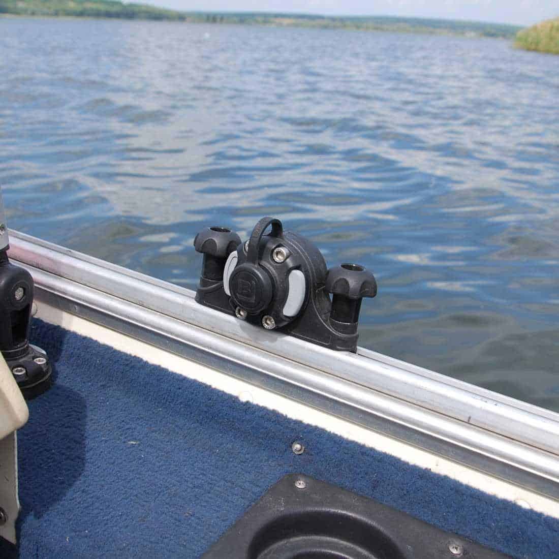Borika FASTen Vertical Installation Mount for T-Track System