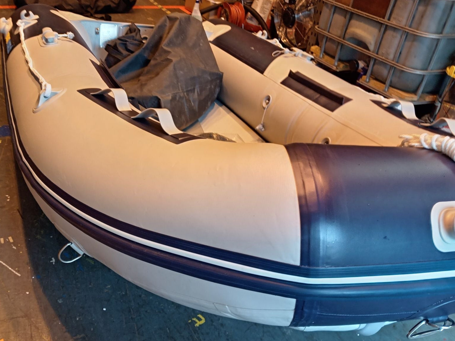 Reconditioned Boatworld Air V type Floor 270 Inflatable Boat with Trim Tabs R-034-A Inflatable Boat