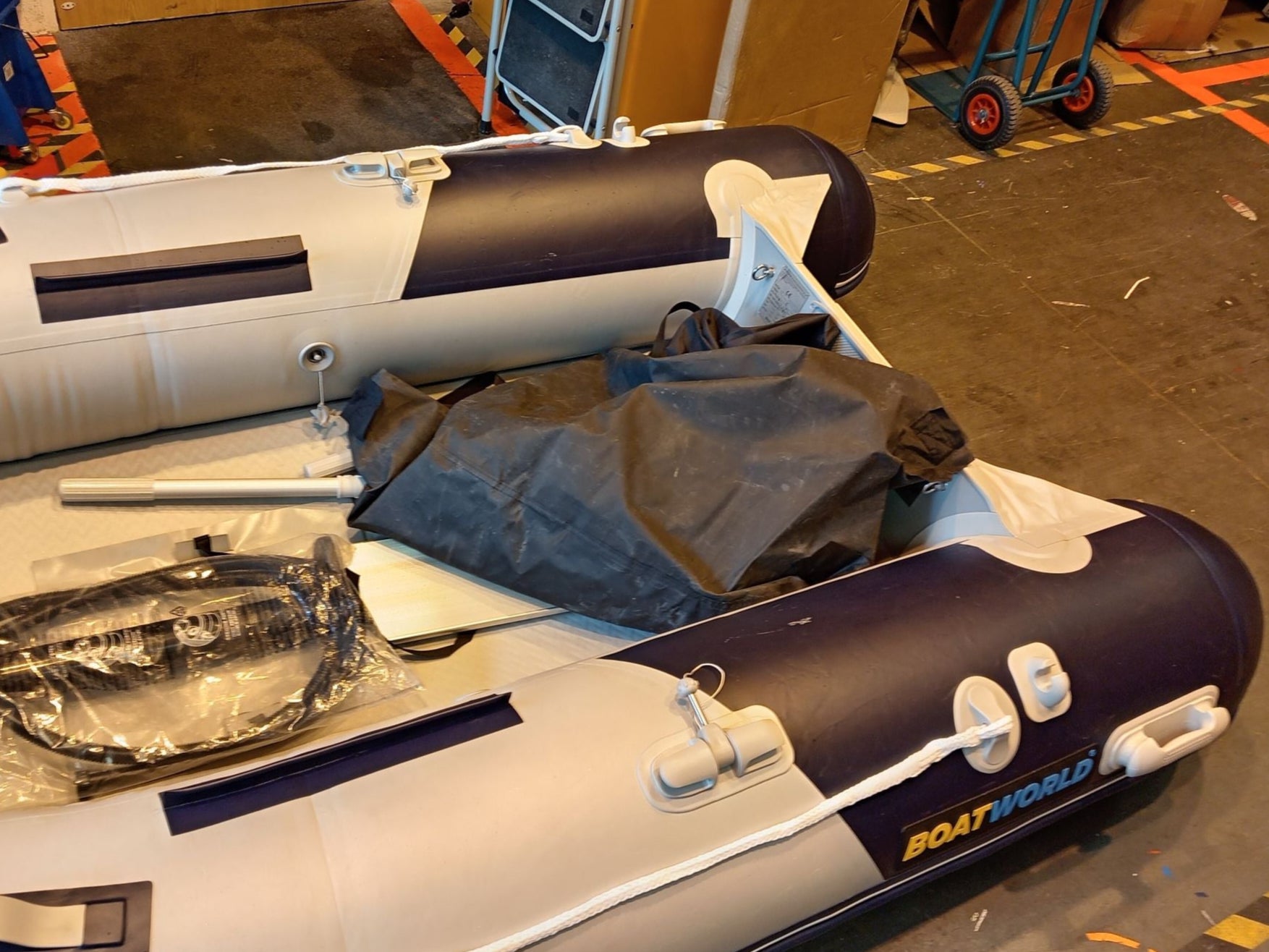 Reconditioned Boatworld Air V type Floor 270 Inflatable Boat with Trim Tabs R-034-A Inflatable Boat
