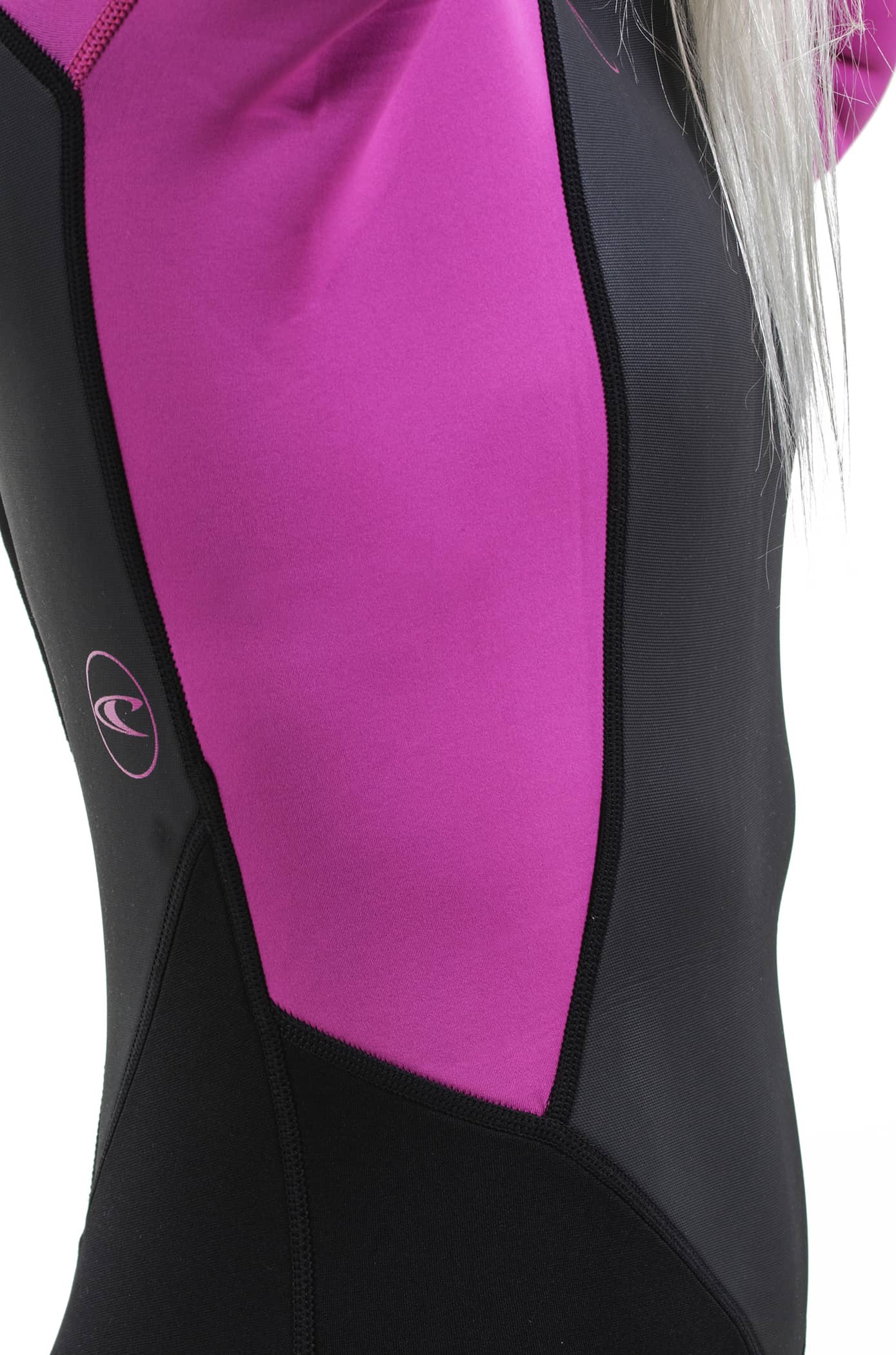 O'Neill Women's Reactor 3/2mm Back Zip Full Wetsuit Black/Berry