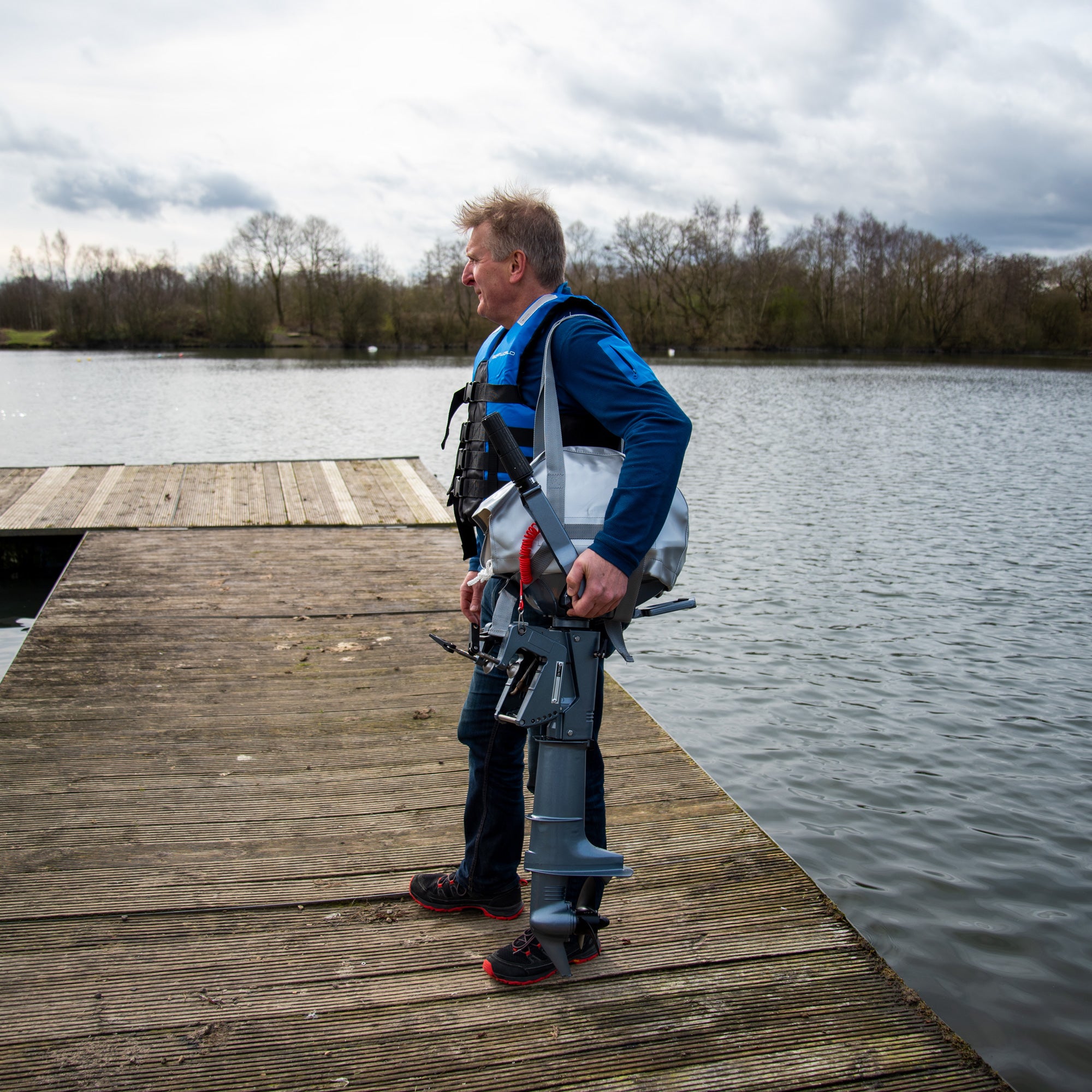 Orca 2.5hp Outboard with Carry Bag