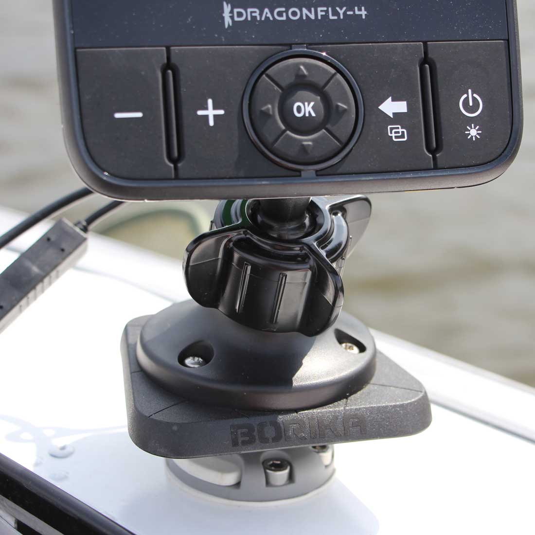 Borika FASTen Fish Finder Rotating Plate for 7in Screen