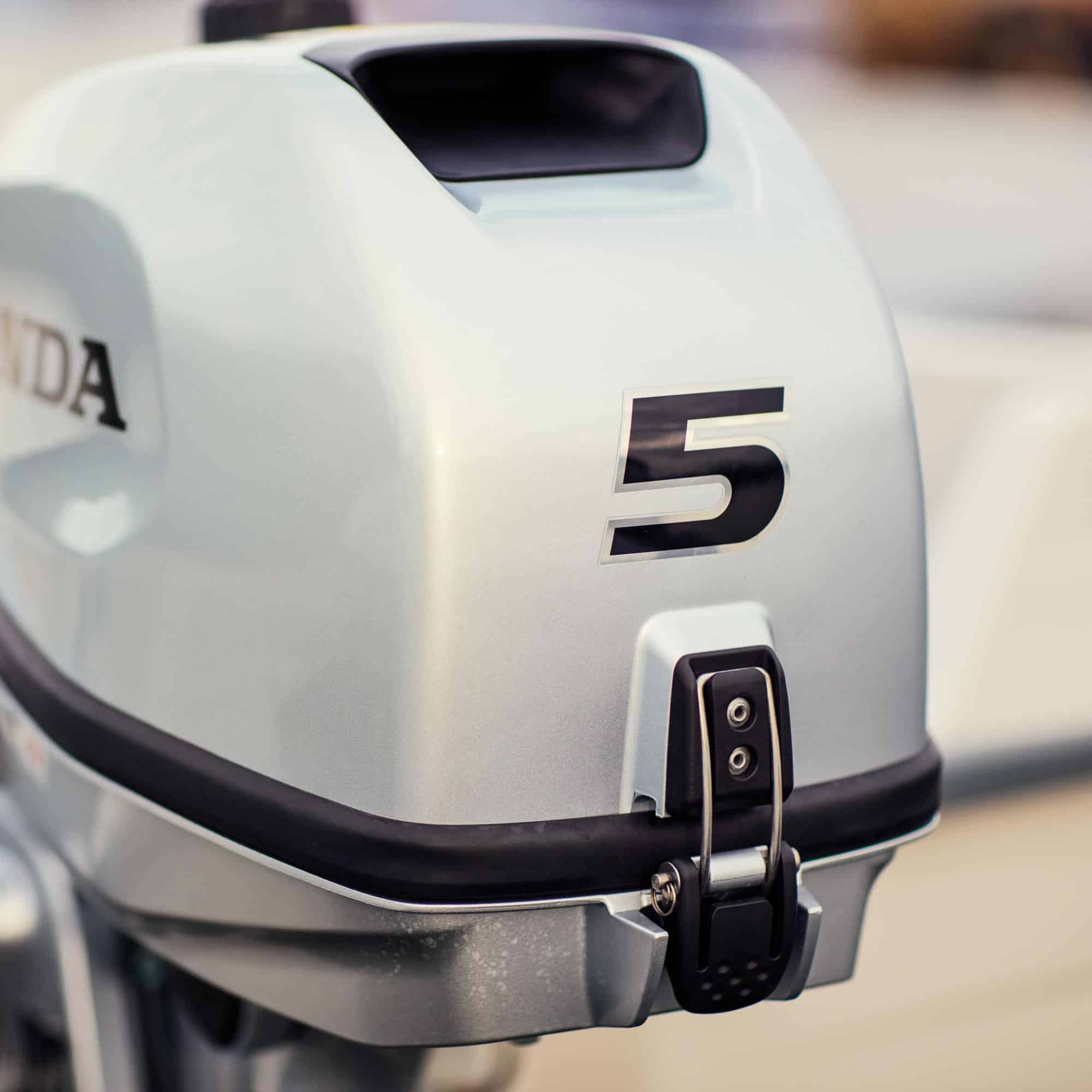 Honda 5hp 4-Stroke Long Shaft Outboard Engine